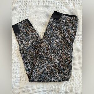 Athleta Womens Trekkie North Jogger Pant Sz  10T Athleisure Stretch Travel Pant